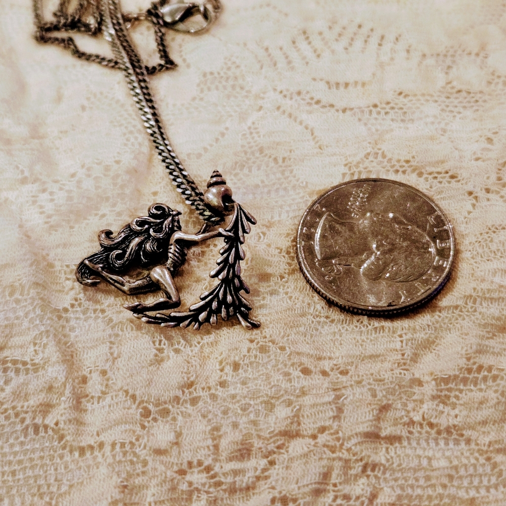 Vintage Sterling Silver Aquarius Pendant Necklace - Picture 3 of 5